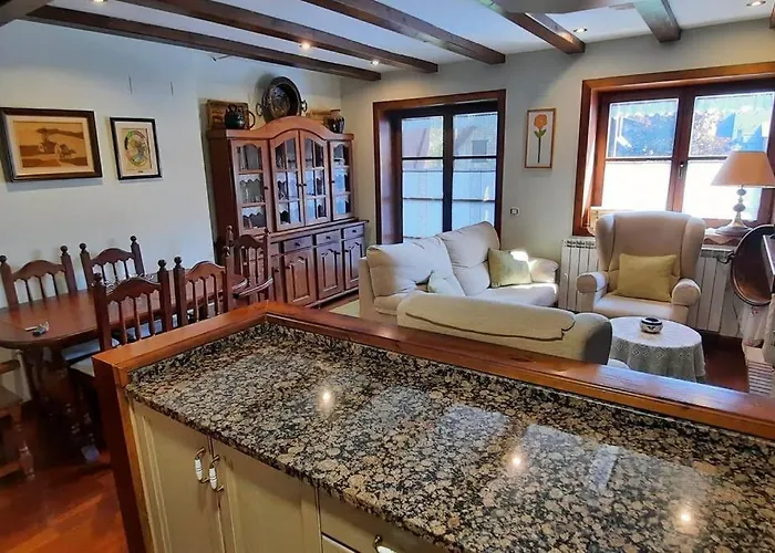 Apto. Edificio Lysandra, Anciles